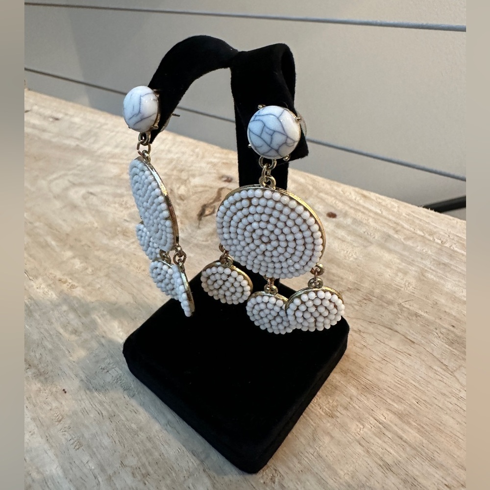 Target White Beaded Statement Dangle Earrings Marble Stud Bold Vacation Earrings - Picture 4 of 4